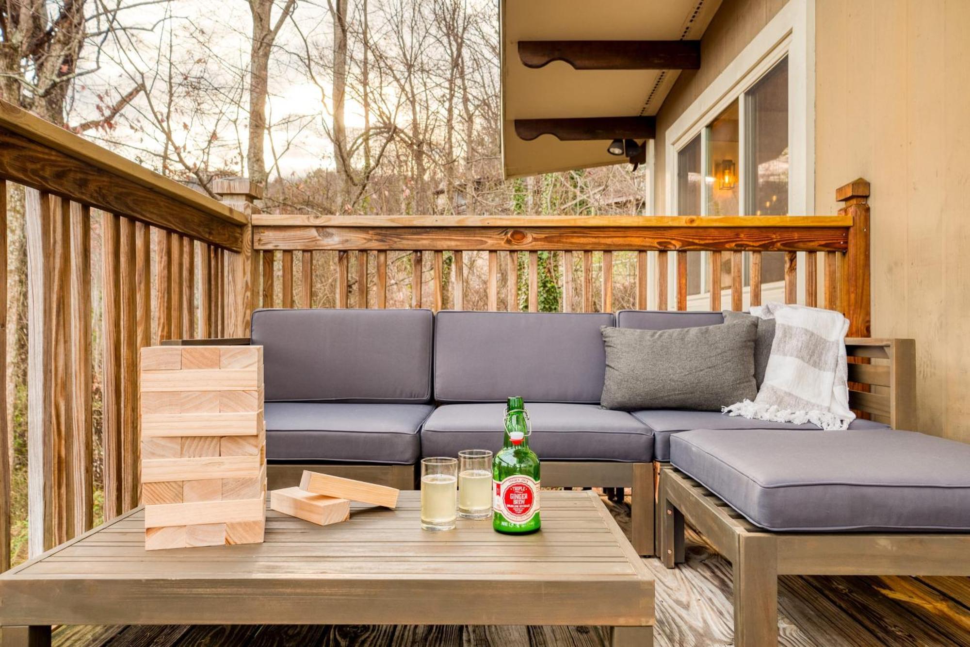 Chestnut By Avantstay Mountain Cabin W Treetop Views Hot Tub Game Room Gatlinburg Exterior photo