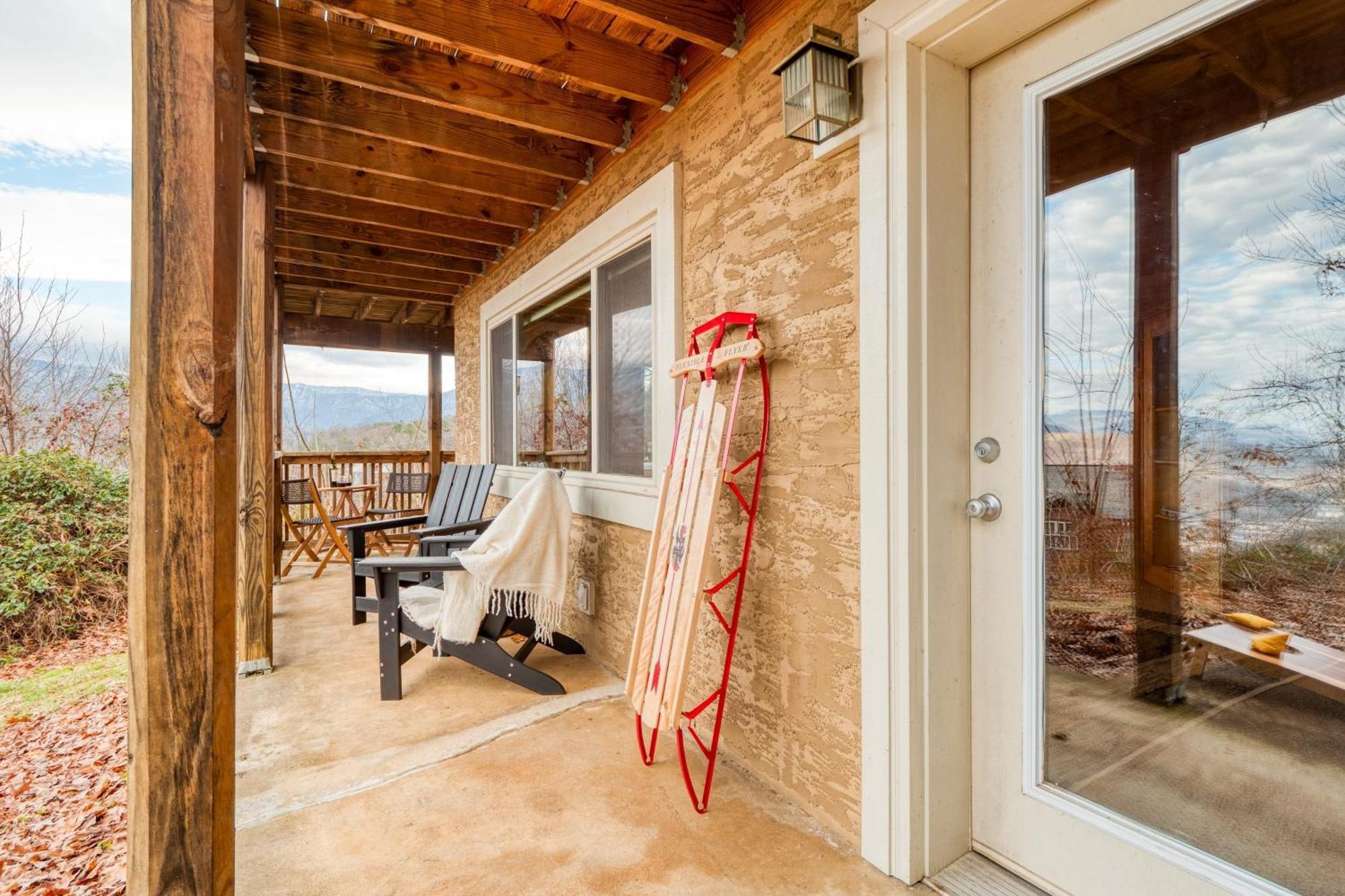 Chestnut By Avantstay Mountain Cabin W Treetop Views Hot Tub Game Room Gatlinburg Exterior photo