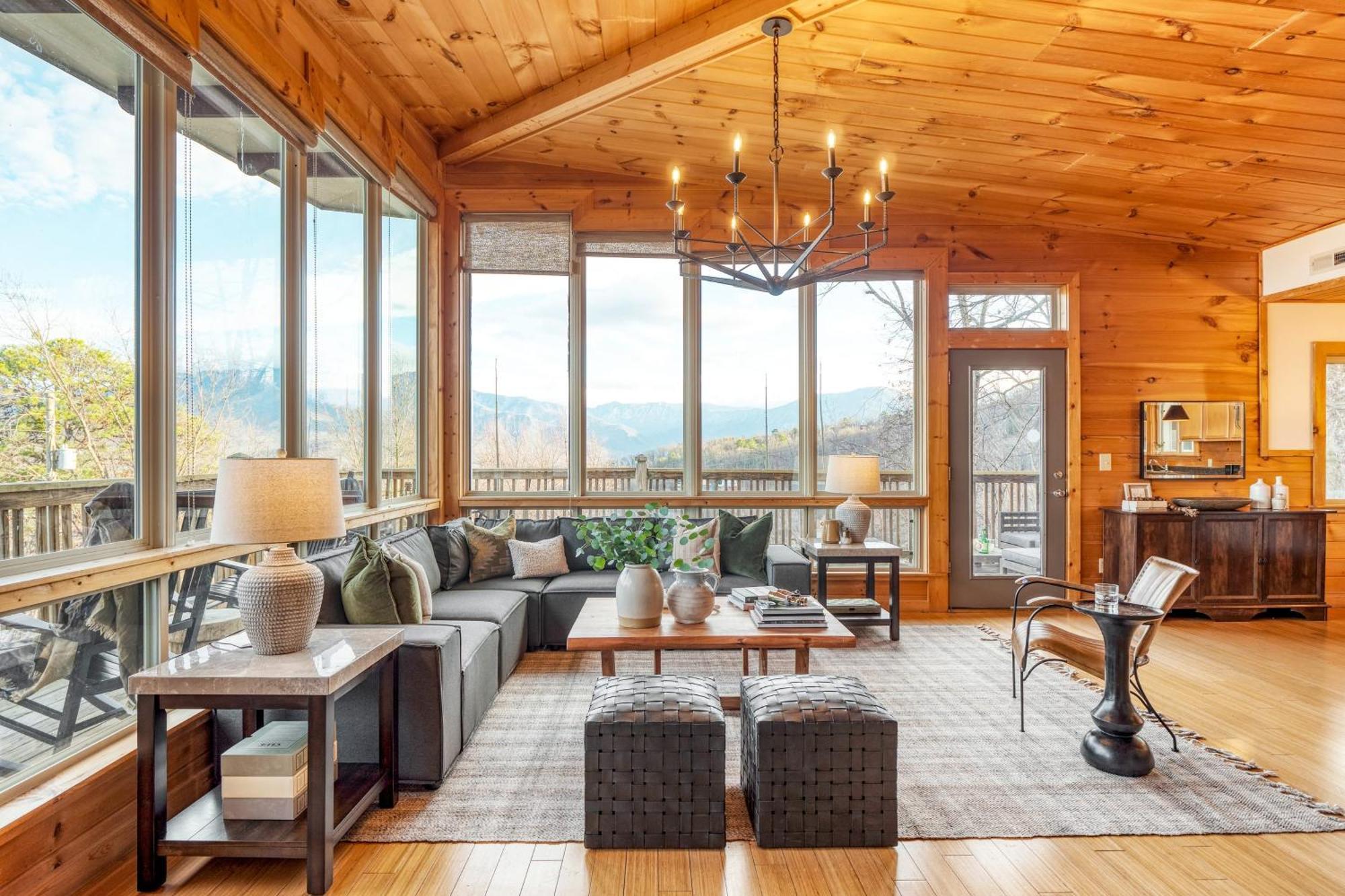 Chestnut By Avantstay Mountain Cabin W Treetop Views Hot Tub Game Room Gatlinburg Exterior photo